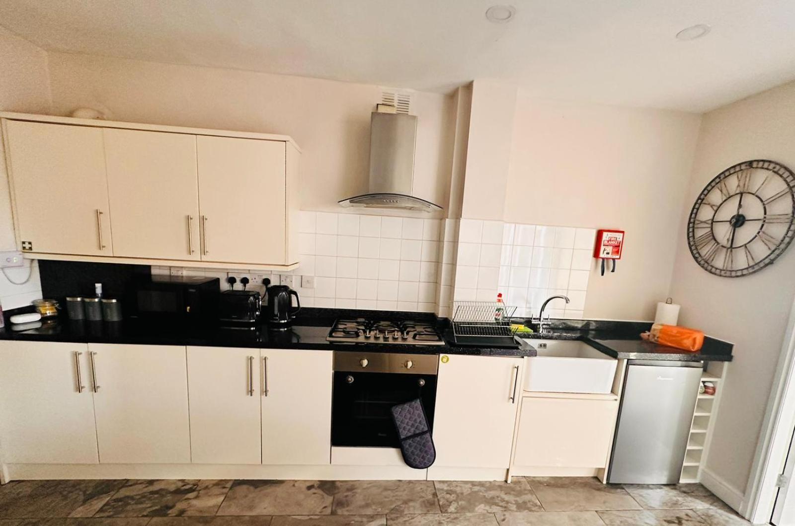 Birmingham Blissful Apartment With 2 Bedrooms Kültér fotó